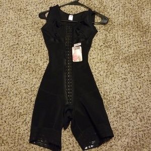 Curvygal faja with built in bra